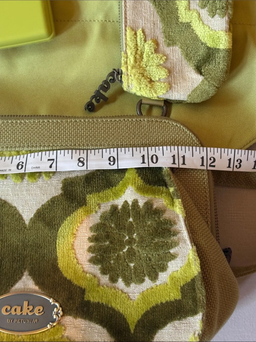 Petunia Pickle Bottom Olive Green Textured Baby Bag including Accessories NWOT